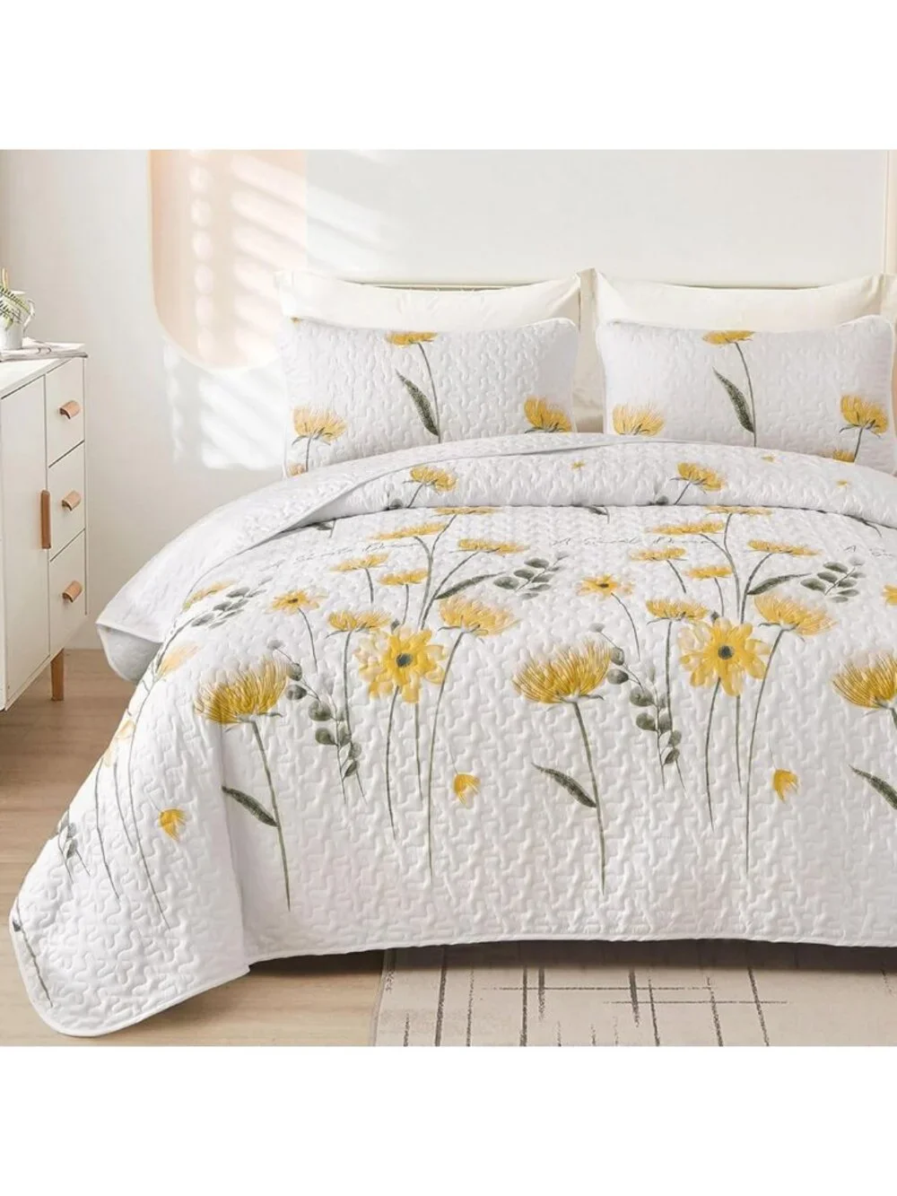 King Floral Quilt Set - Lightweight Reversible Bedding, Soft Microfiber